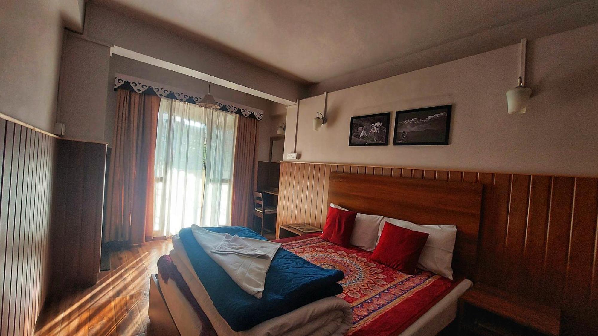 Indivar Homestay Дарджилинг Екстериор снимка