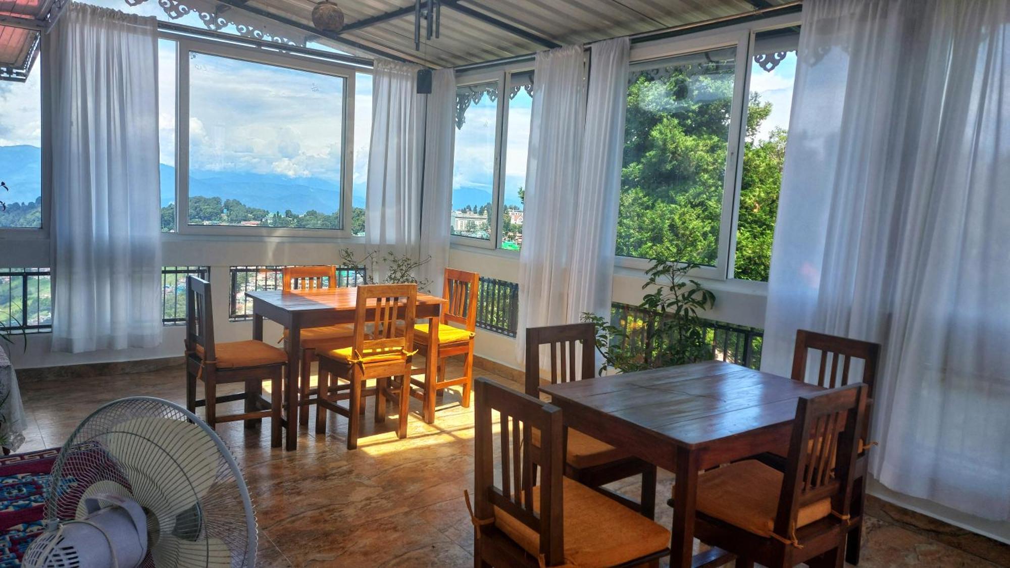 Indivar Homestay Дарджилинг Екстериор снимка
