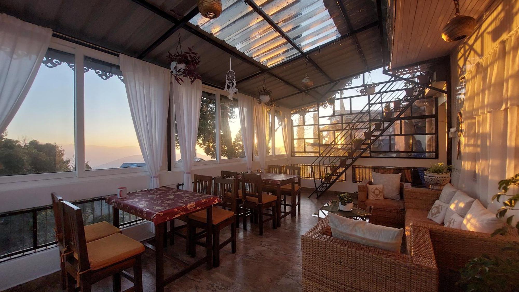 Indivar Homestay Дарджилинг Екстериор снимка