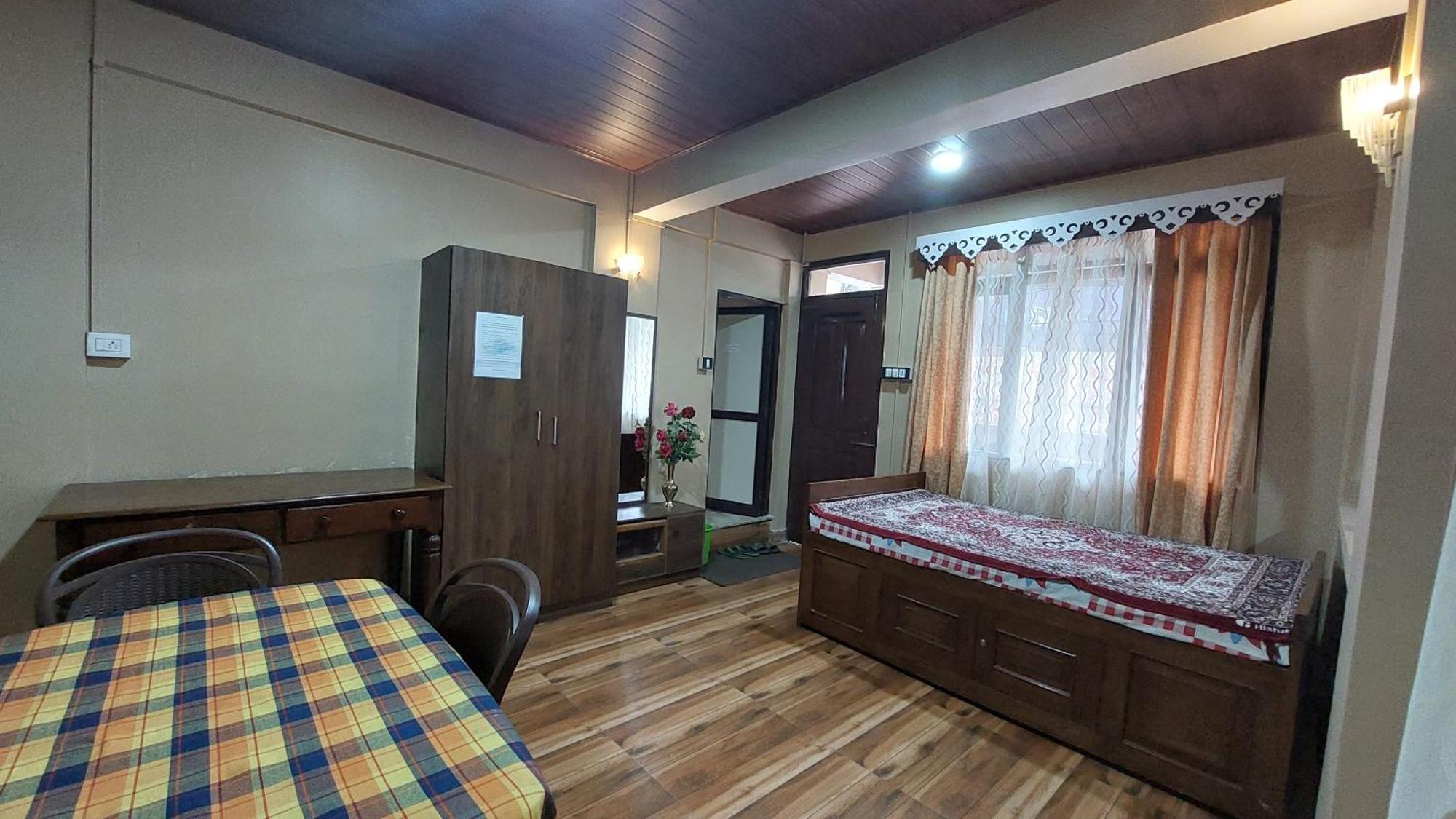 Indivar Homestay Дарджилинг Екстериор снимка