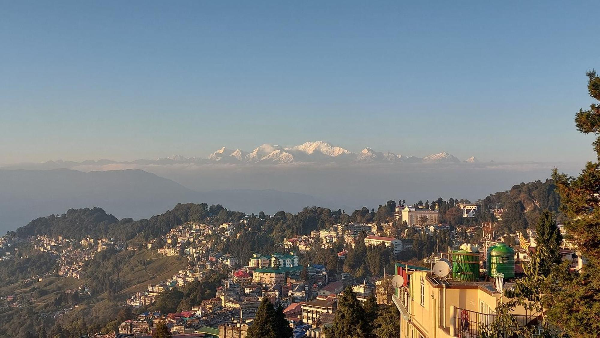 Indivar Homestay Дарджилинг Екстериор снимка